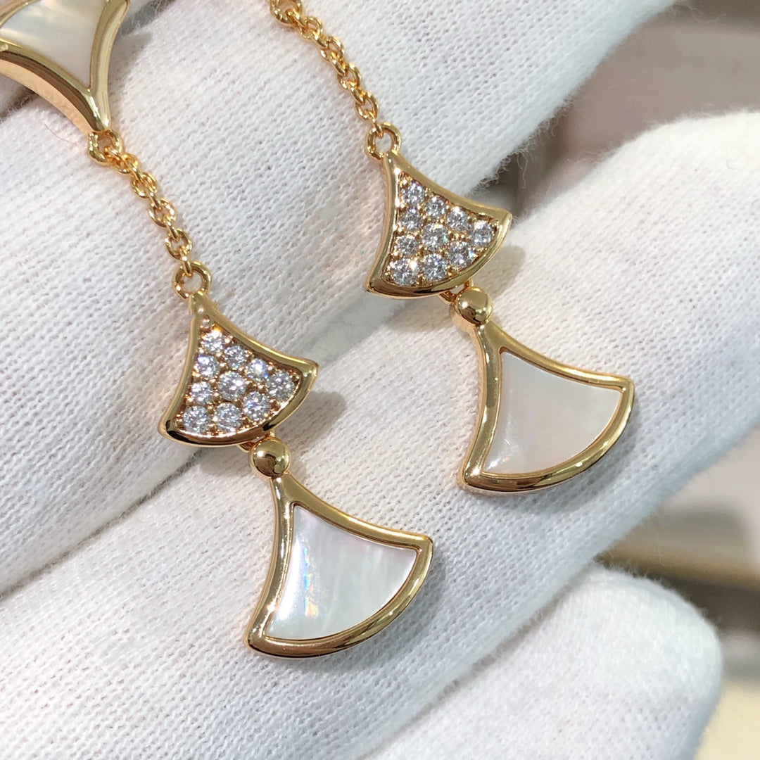 [Vellora Opalyn]DREAM EARRINGS 3 MOTIFS DIAMOND MOP PINK GOLD
