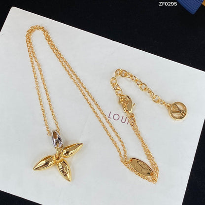 [Vellora Opalyn]LOUISETTE PEDANT GOLD NECKLACE