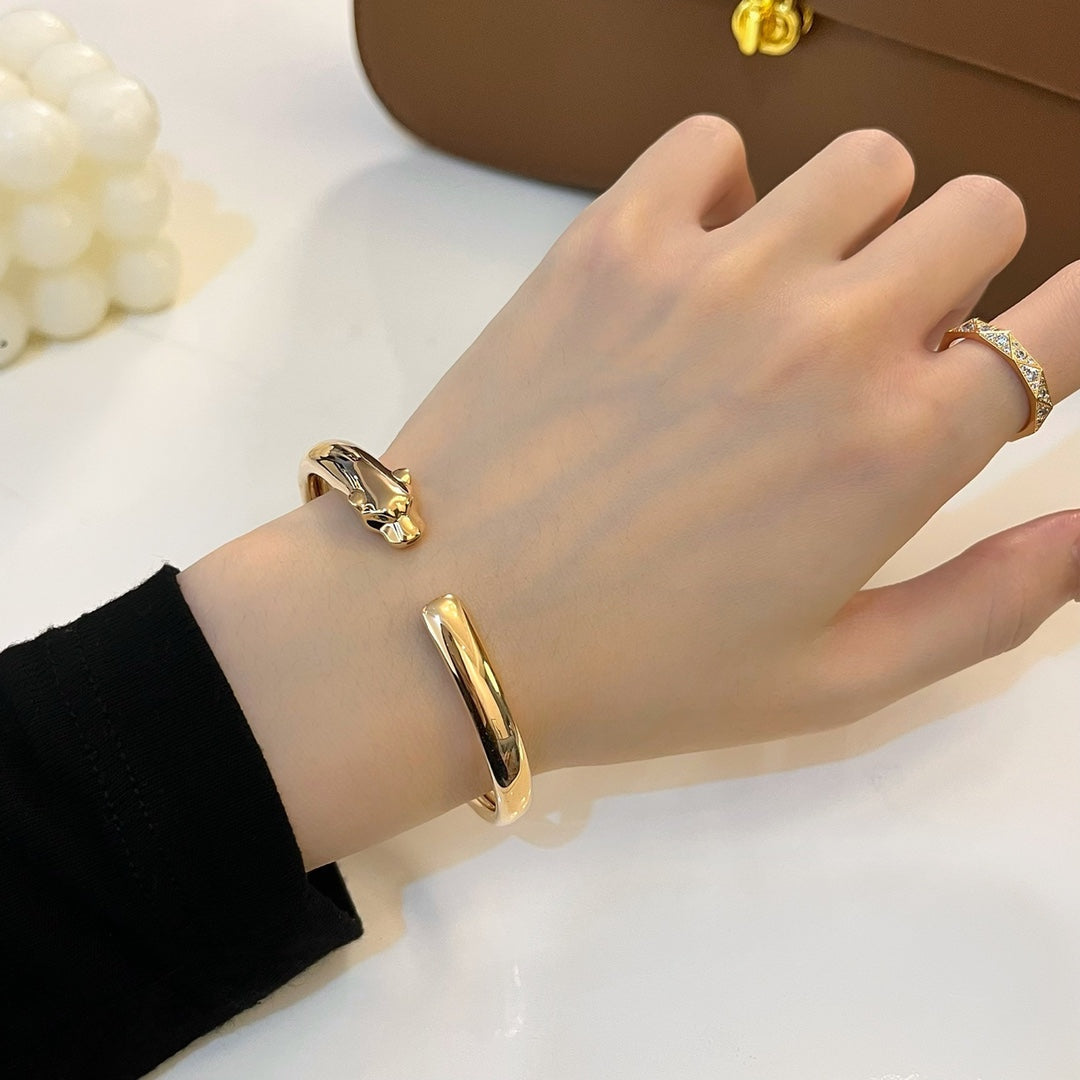 [Vellora Opalyn]PANTHERE GOLD OPEN BRACELET