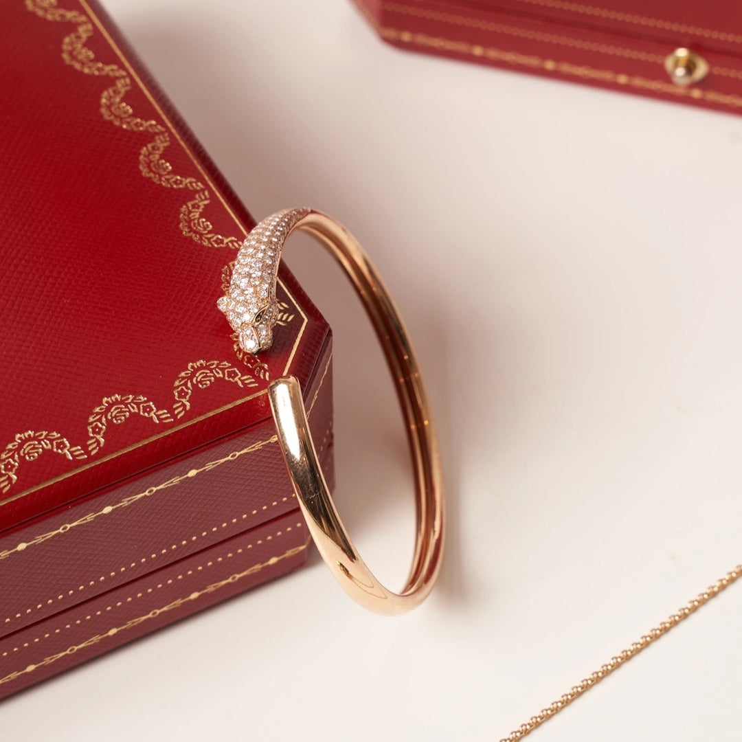 [Vellora Opalyn]PANTHERE ROSE GOLD DIAMOND OPEN BRACELET