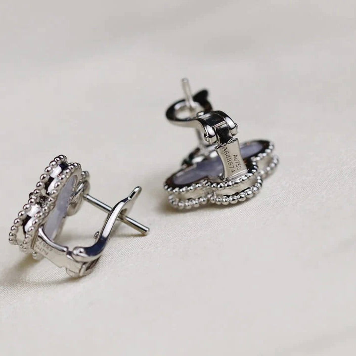 [Vellora Opalyn] CLOVER MEDIUM 1 MOTIFS  WHITE MOP EARRINGS SILVER