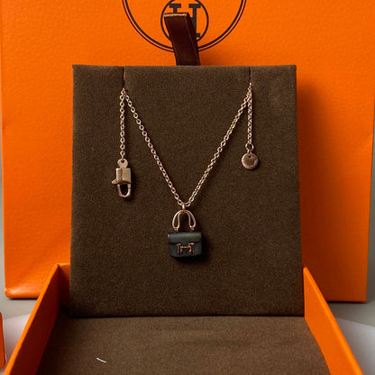 [Vellora Opalyn]CONSTANCE BLACK PEDANT PINK GOLD NECKLACE