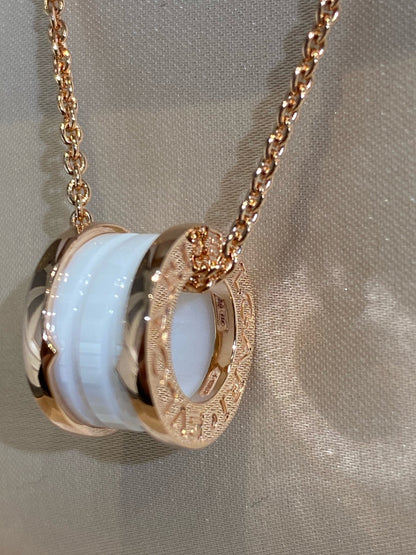 [Vellora Opalyn]ZERO 1 WHITE CERAMIC PINK GOLD NECKLACE