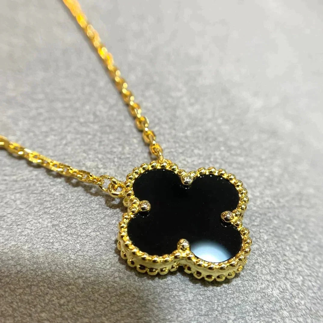 [Vellora Opalyn]CLOVER 15MM BLACK ONYX SINGLE FLOWER NECKLACE