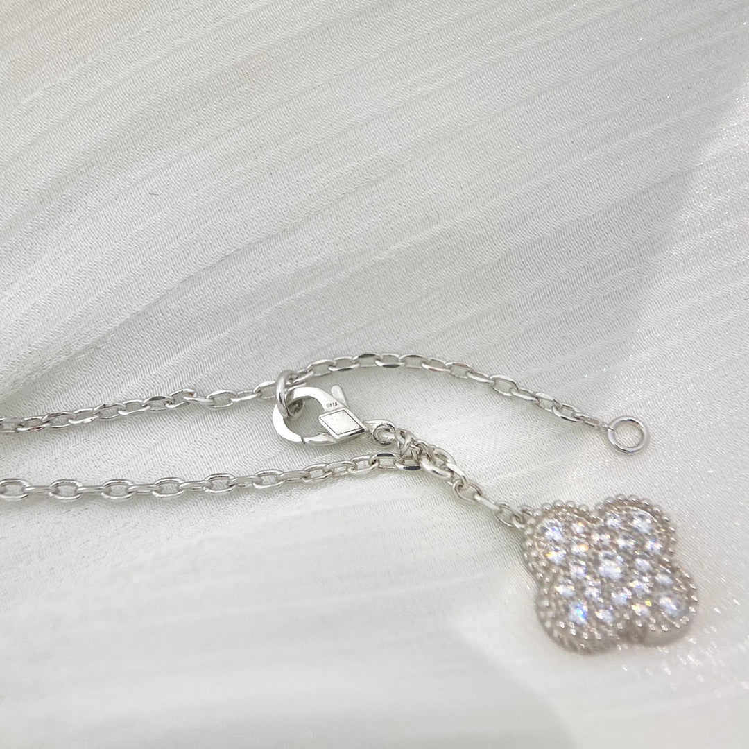 [Vellora Opalyn]CLOVER 5 MOTIFS SILVER DIAMONDS NECKLACE