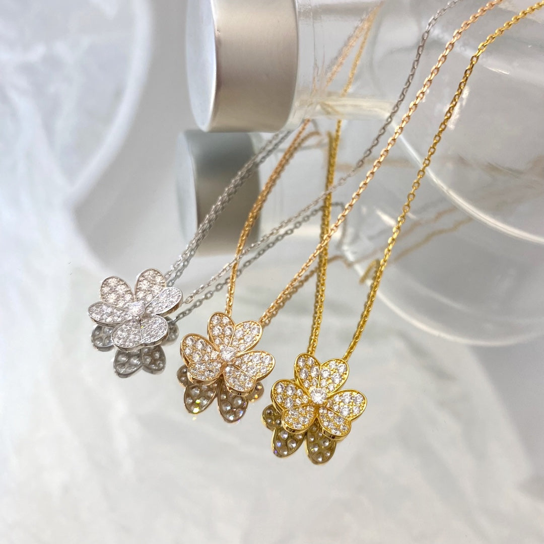 [Vellora Opalyn]FLOWER DIAMOND NECKLACE