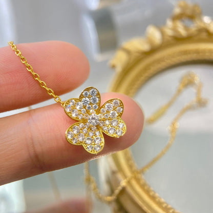 [Vellora Opalyn]FLOWER DIAMOND NECKLACE