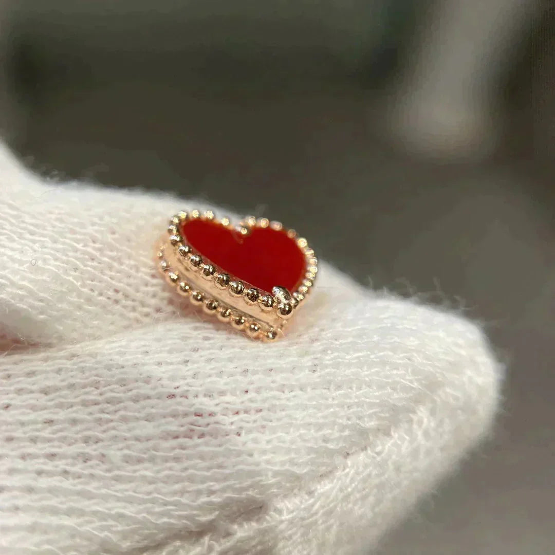 [Vellora Opalyn]HEART CARNELIAN STUD EARRINGS