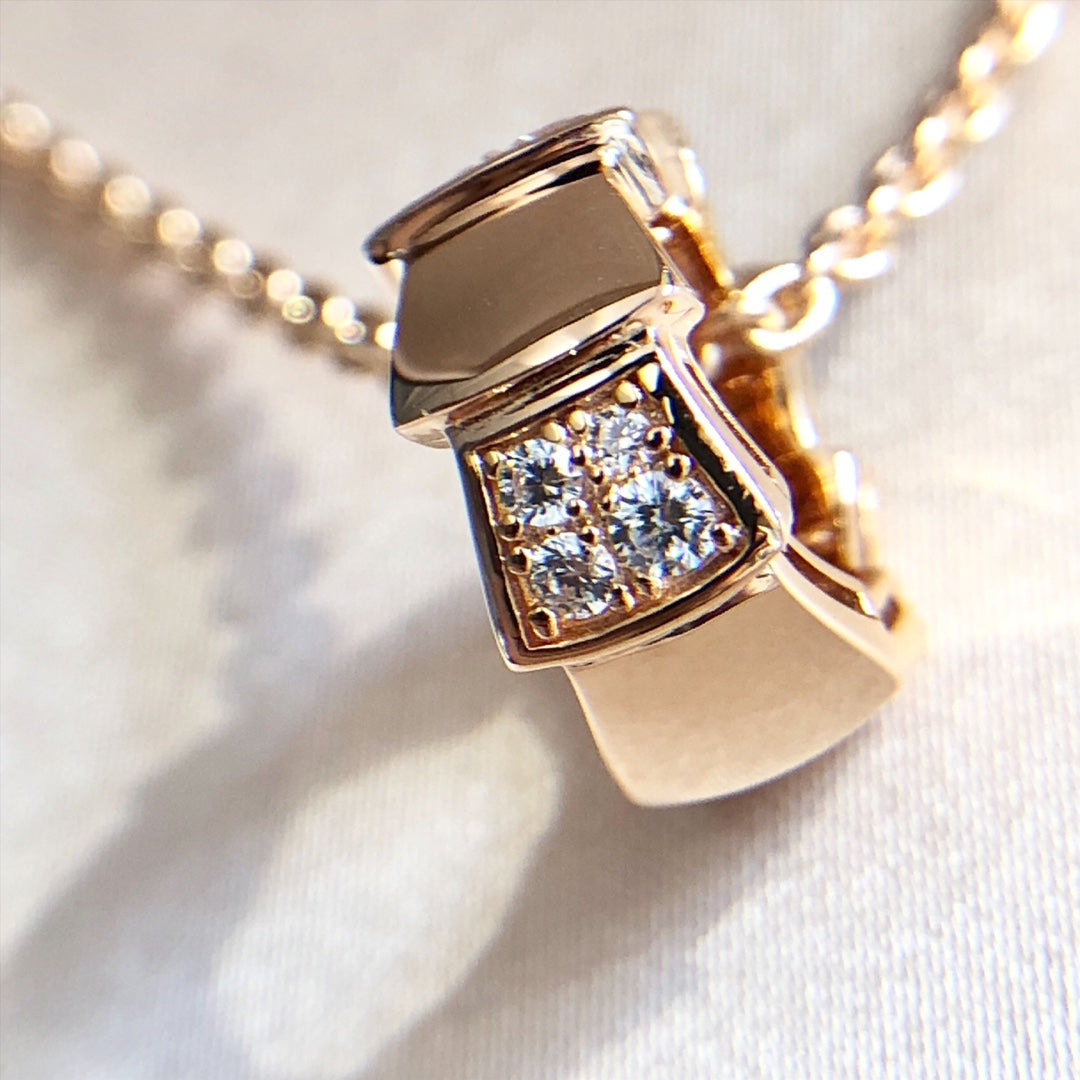 [Vellora Opalyn] SERPENTI PEDANT DIAMOND PINK GOLD NECKLACE