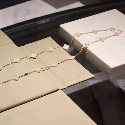 [Vellora Opalyn]CLOVER 20 MOTIFS WHITE MOP NECKLACE