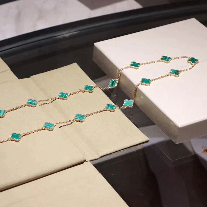 [Vellora Opalyn]CLOVER 20 MOTIFS MALACHITE GOLD