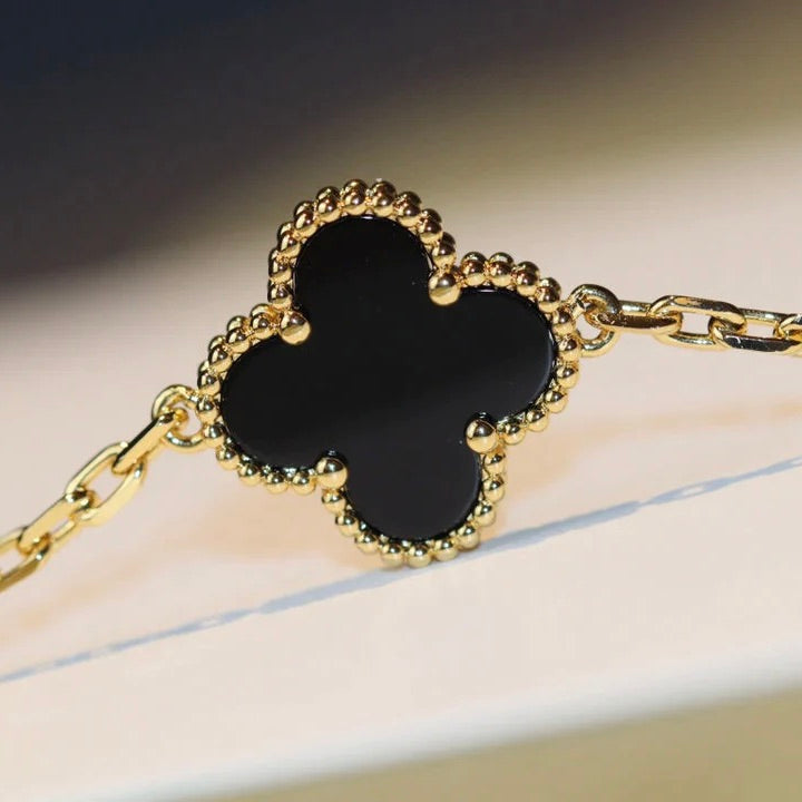 [Vellora Opalyn]CLOVER 20 MOTIFS ONYX NECKLACE