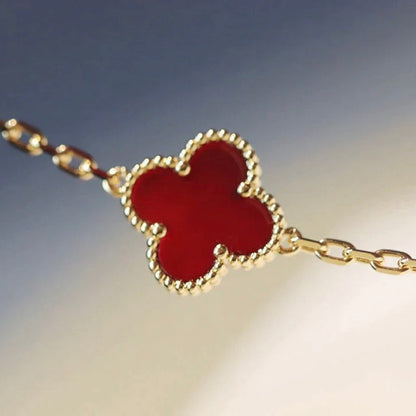 [Vellora Opalyn] CLOVER 20 MOTIFS CARNELIAN NECKLACE