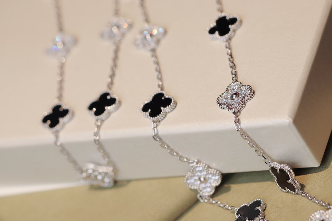 [Vellora Opalyn]CLOVER 20 MOTIFS ONYX DIAMOND SILVER