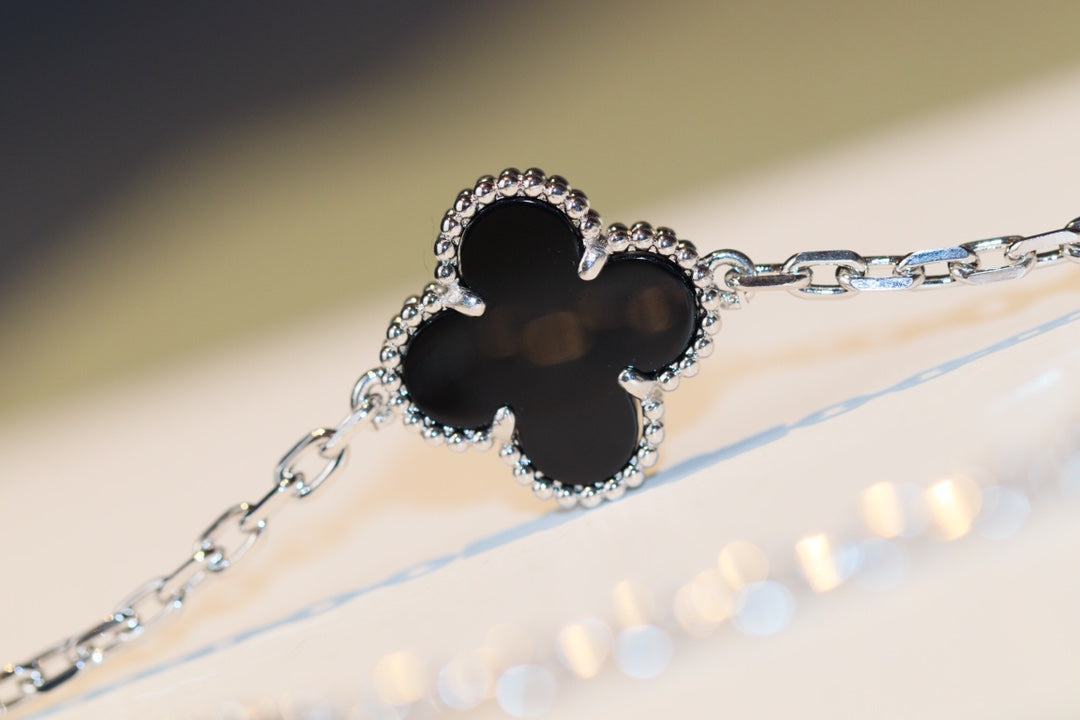[Vellora Opalyn]CLOVER 20 MOTIFS ONYX DIAMOND SILVER