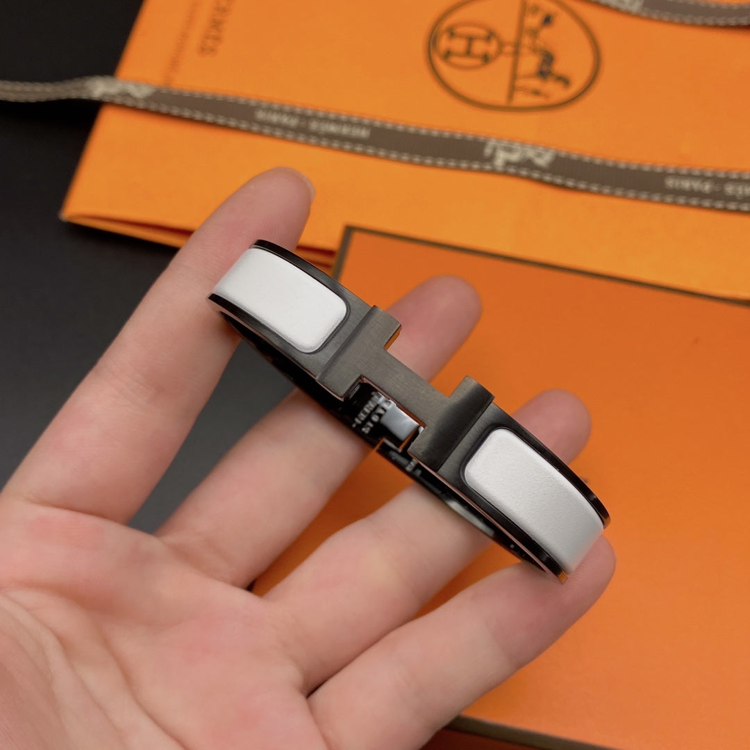 [Vellora Opalyn]H BRACELET 12MM BLACK WHITE CERAMIC