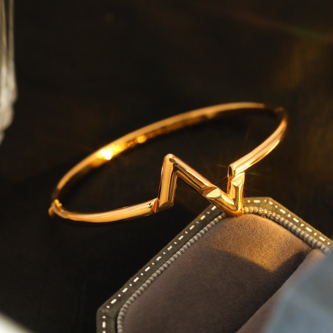 [Vellora Opalyn]VOLTE UPSITE DOWN BRACELET