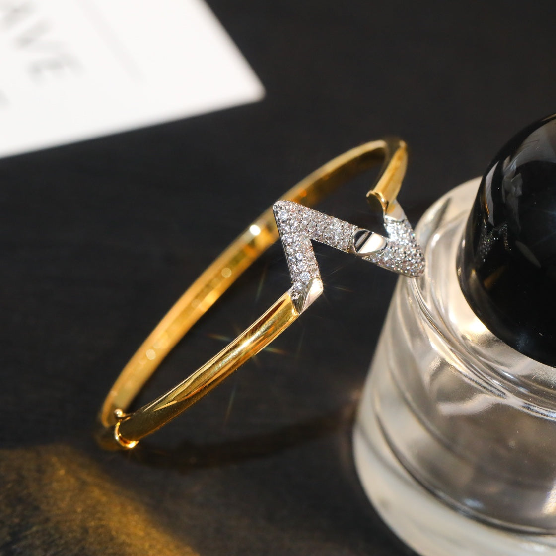 [Vellora Opalyn]VOLTE UPSITE DOWN GOLD DIAMOND BRACELET