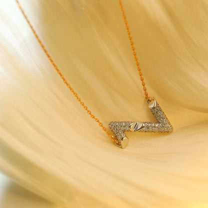 [Vellora Opalyn]VOLT SILVER DIAMOND PEDANT NECKLACE