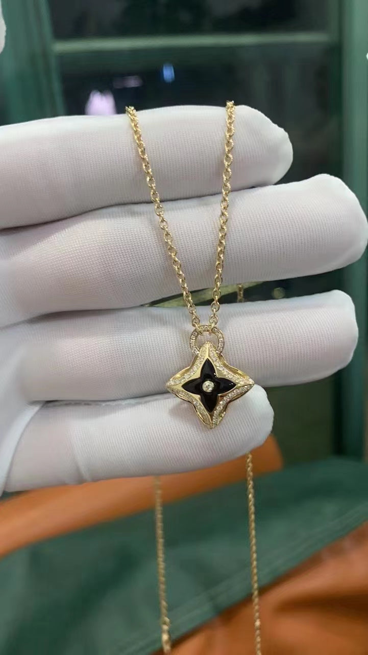 [Vellora Opalyn]STAR PEDANT PINK GOLD DIAMOND NECKLACE