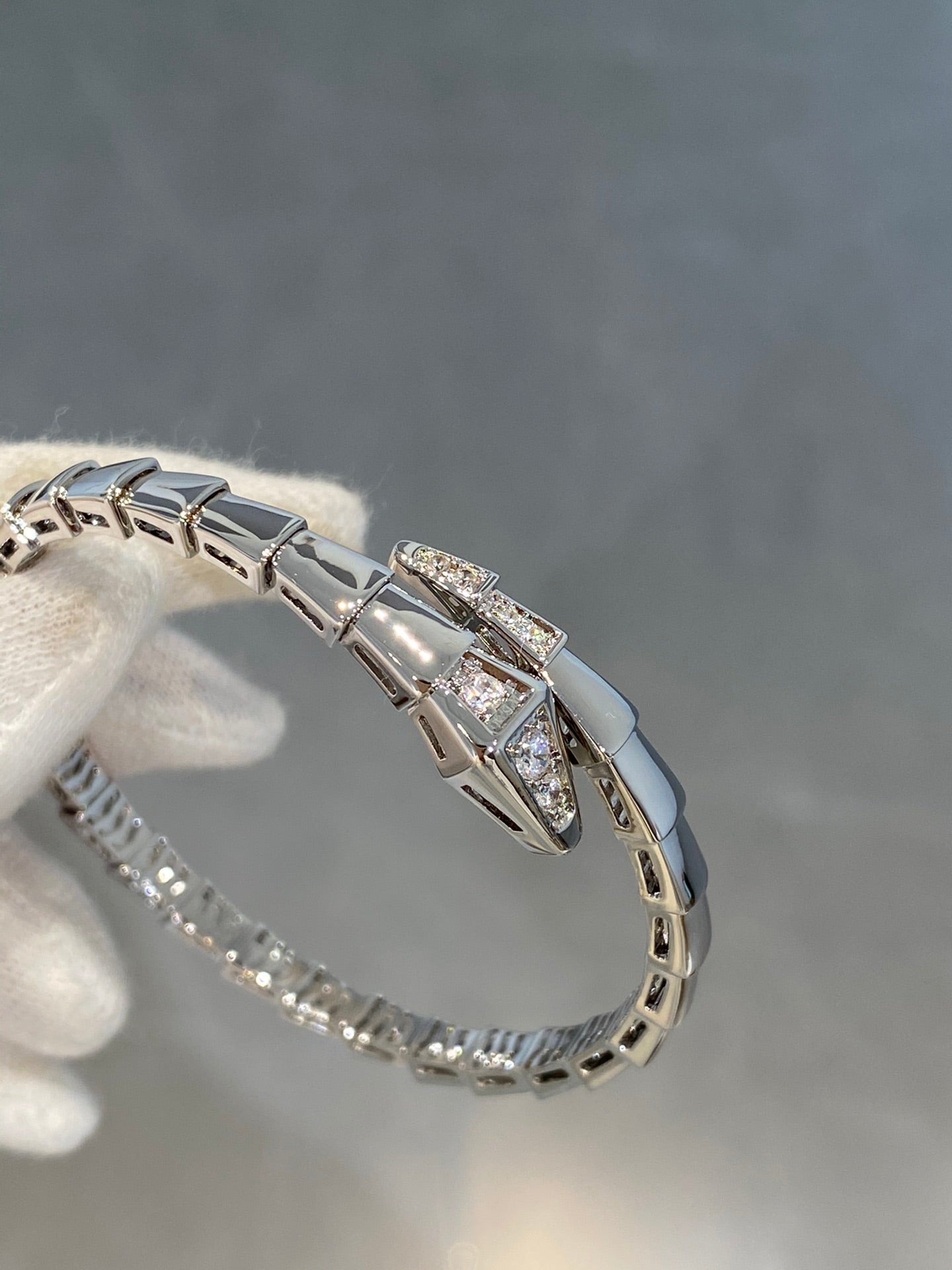 [Vellora Opalyn]SERPENTI BRACELET DIAMONDS SILVER