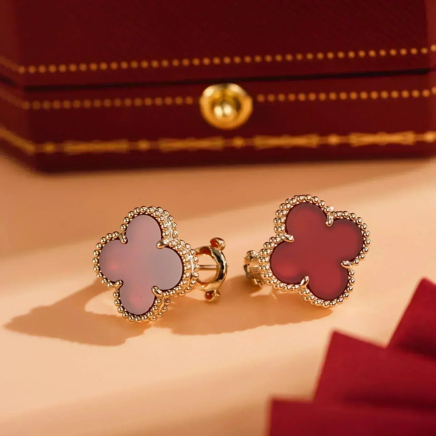 [Vellora Opalyn]CLOVER MEDIUM 1 MOTIFS CARNELIAN  EARRINGS
