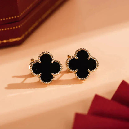 [Vellora Opalyn]CLOVER MEDIUM 1 MOTIFS  ONYX STUD EARRINGS