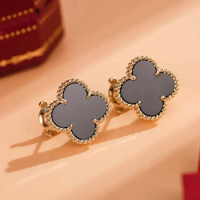 [Vellora Opalyn]CLOVER MEDIUM 1 MOTIFS  ONYX STUD EARRINGS