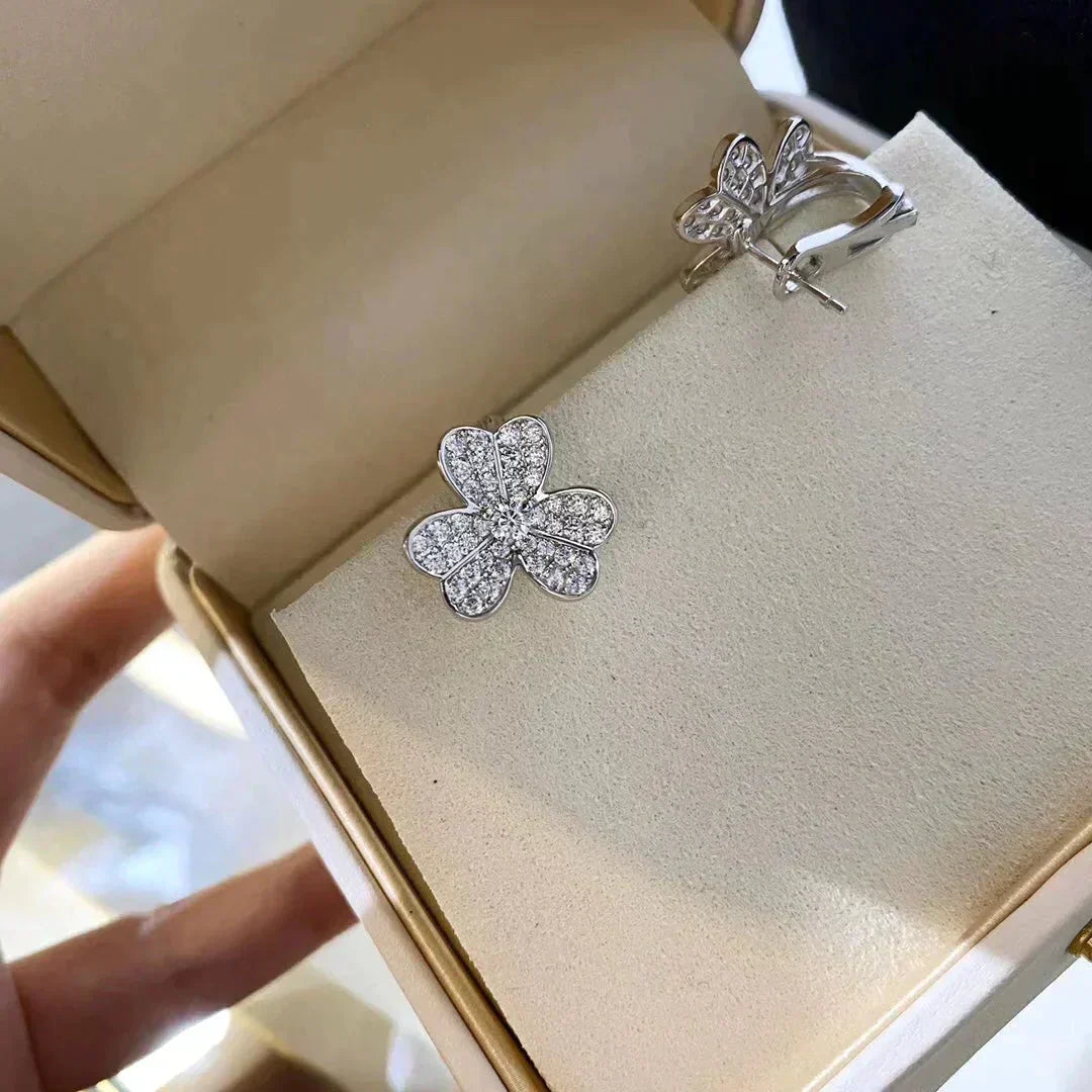 [Vellora Opalyn]CLOVER COMOS DIAMOND EARRINGS SILVER