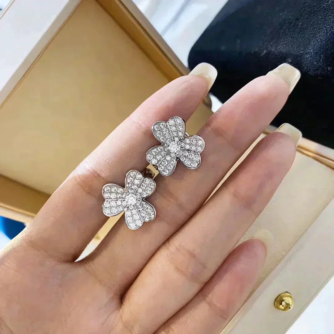 [Vellora Opalyn]CLOVER COMOS DIAMOND EARRINGS SILVER
