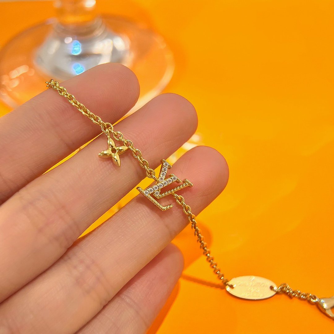 [Vellora Opalyn]LOGO STAR MOTIF GOLD BRACELET