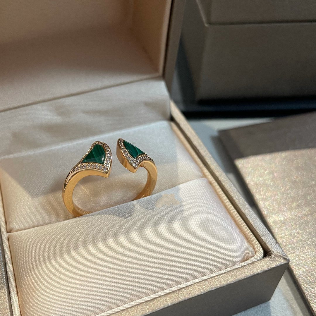 [Vellora Opalyn]DREAM MALACHITE DIAMOND OPEN RING