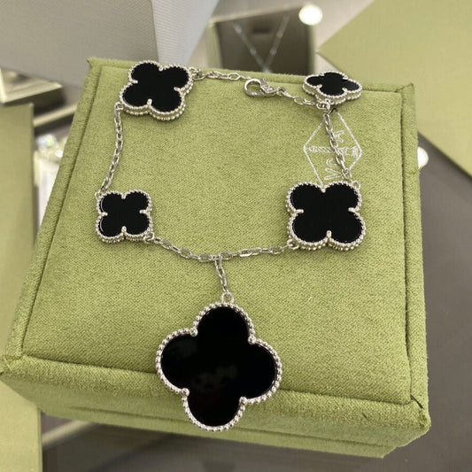 [Vellora Opalyn]CLOVER 5 MOTIFS SIVLER ONYX BRACELET