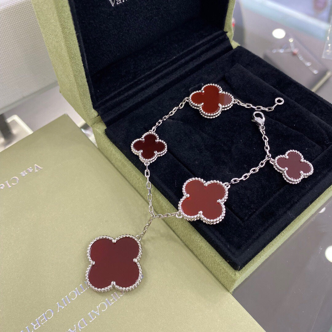[Vellora Opalyn]CLOVER 5 MOTIFS SIVLER CARNELIAN BRACELET