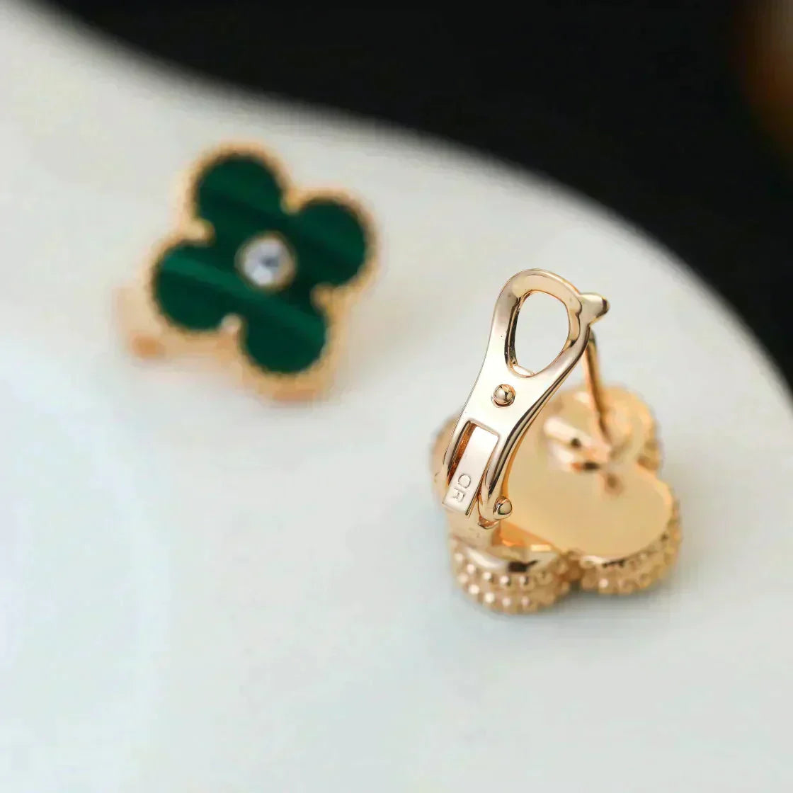 [Vellora Opalyn]CLOVER MEDIUM 1 MOTIFS MALACHITE DIAMOND EARRINGS