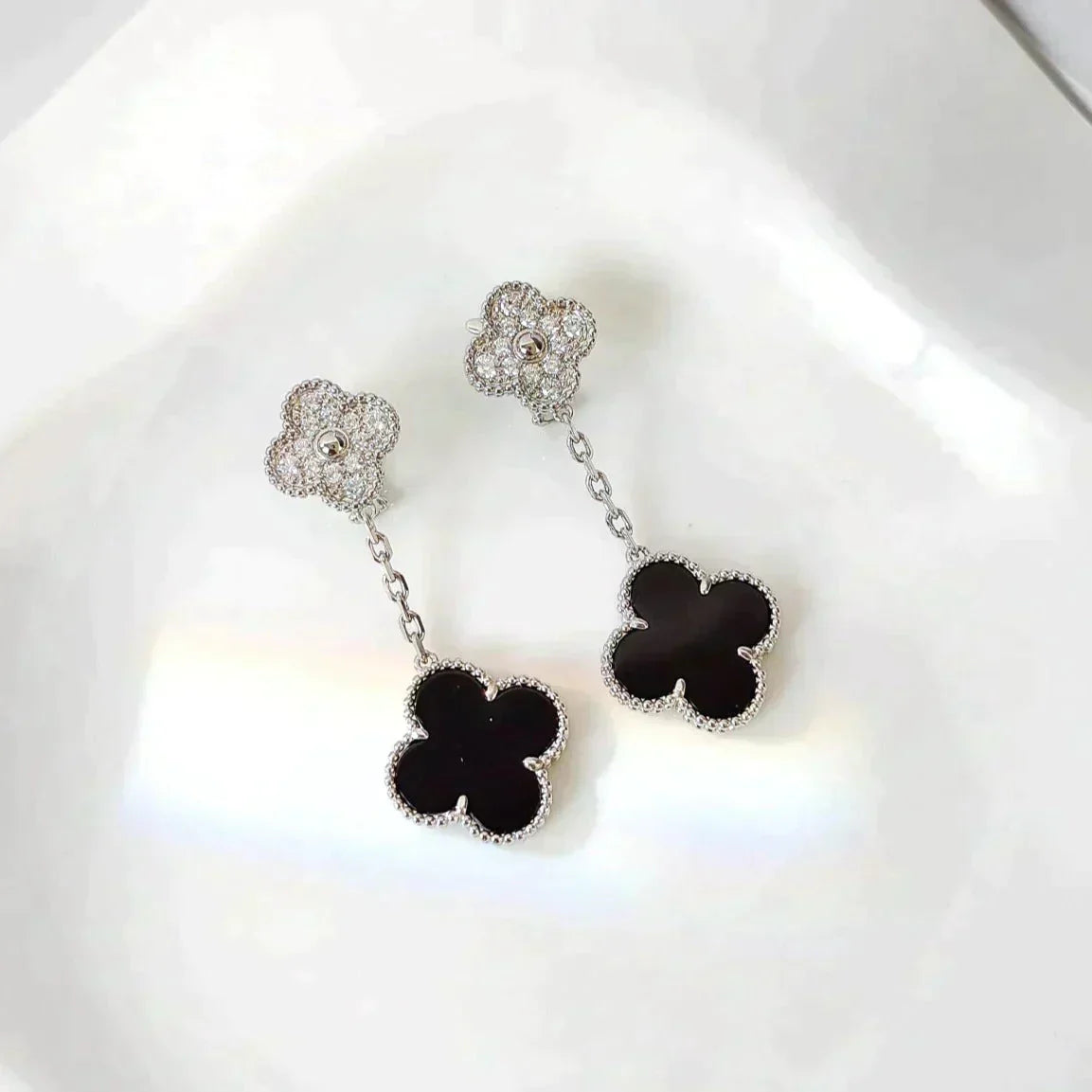 [Vellora Opalyn]CLOVER 2 MOTIFS  DIAMOND ONYX EARRINGS SILVER