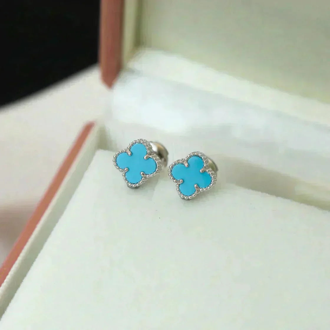 [Vellora Opalyn]CLOVER MINI 9.5MM ONYX STUD EARRINGS SILVER