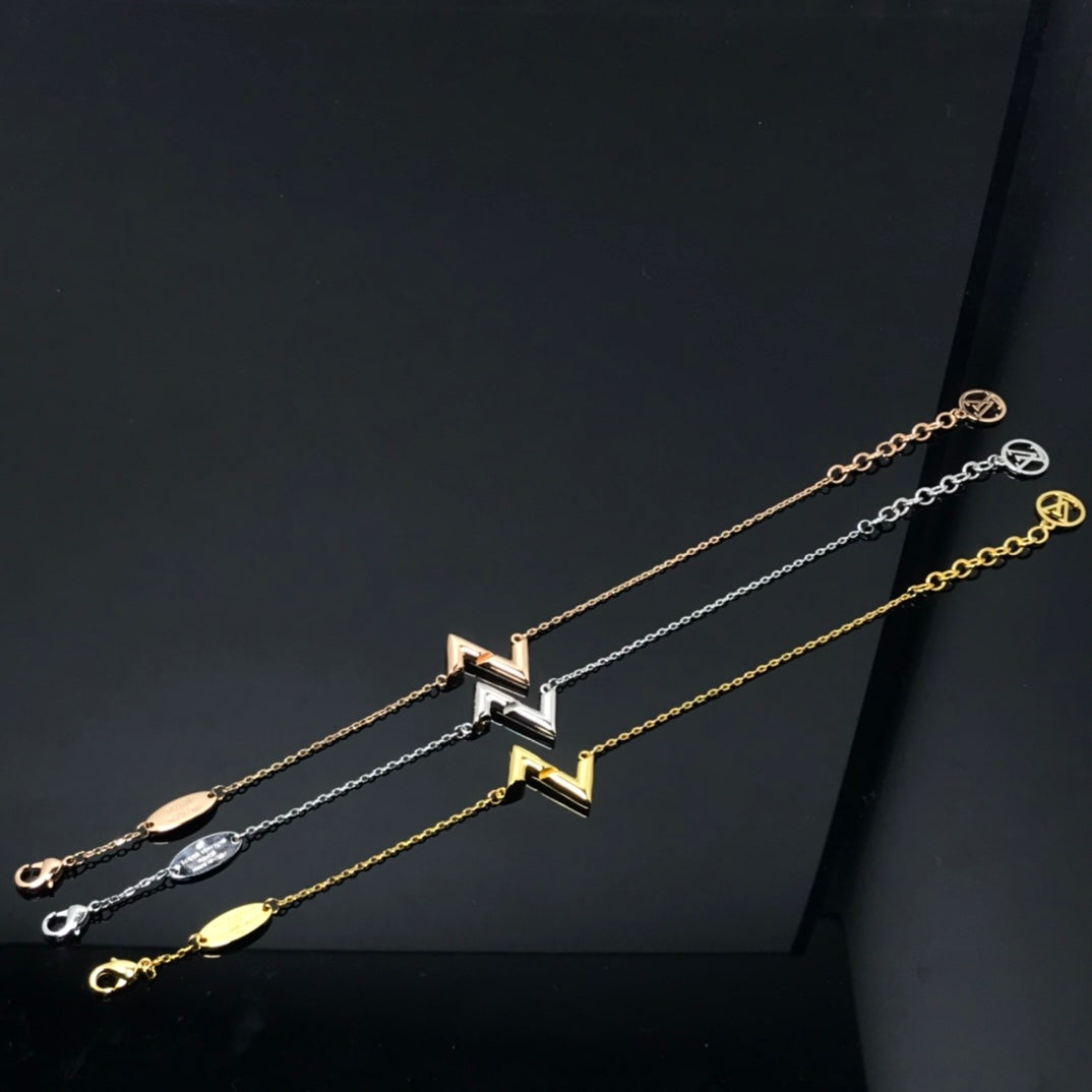 [Vellora Opalyn]VOLT LV LOGO BRACELET