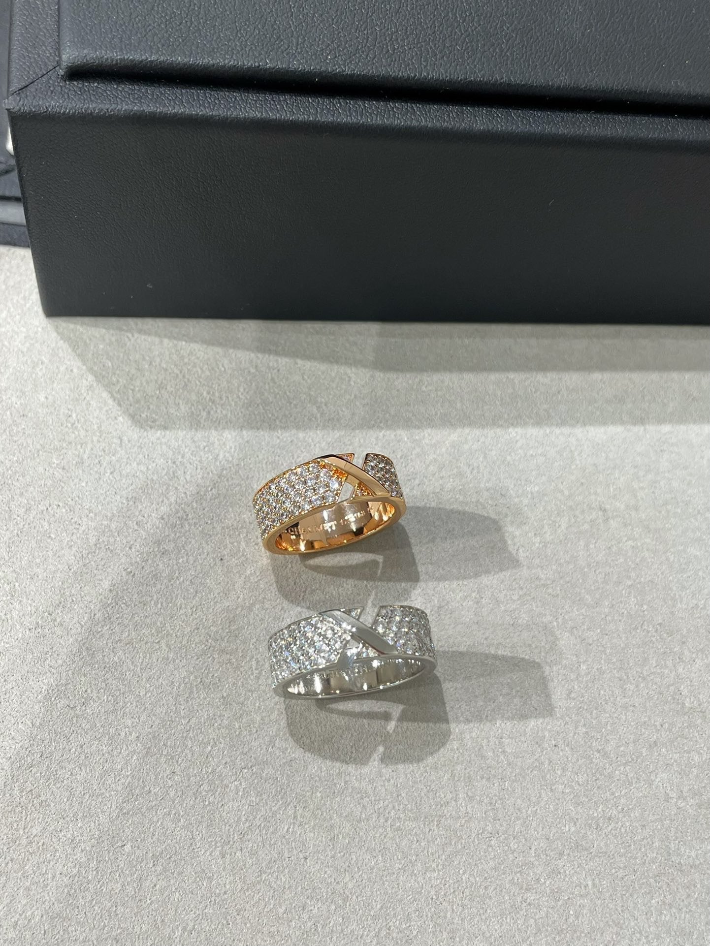 [Vellora Opalyn]LIENS EVIDENCE  DIAMOND PAVED RING
