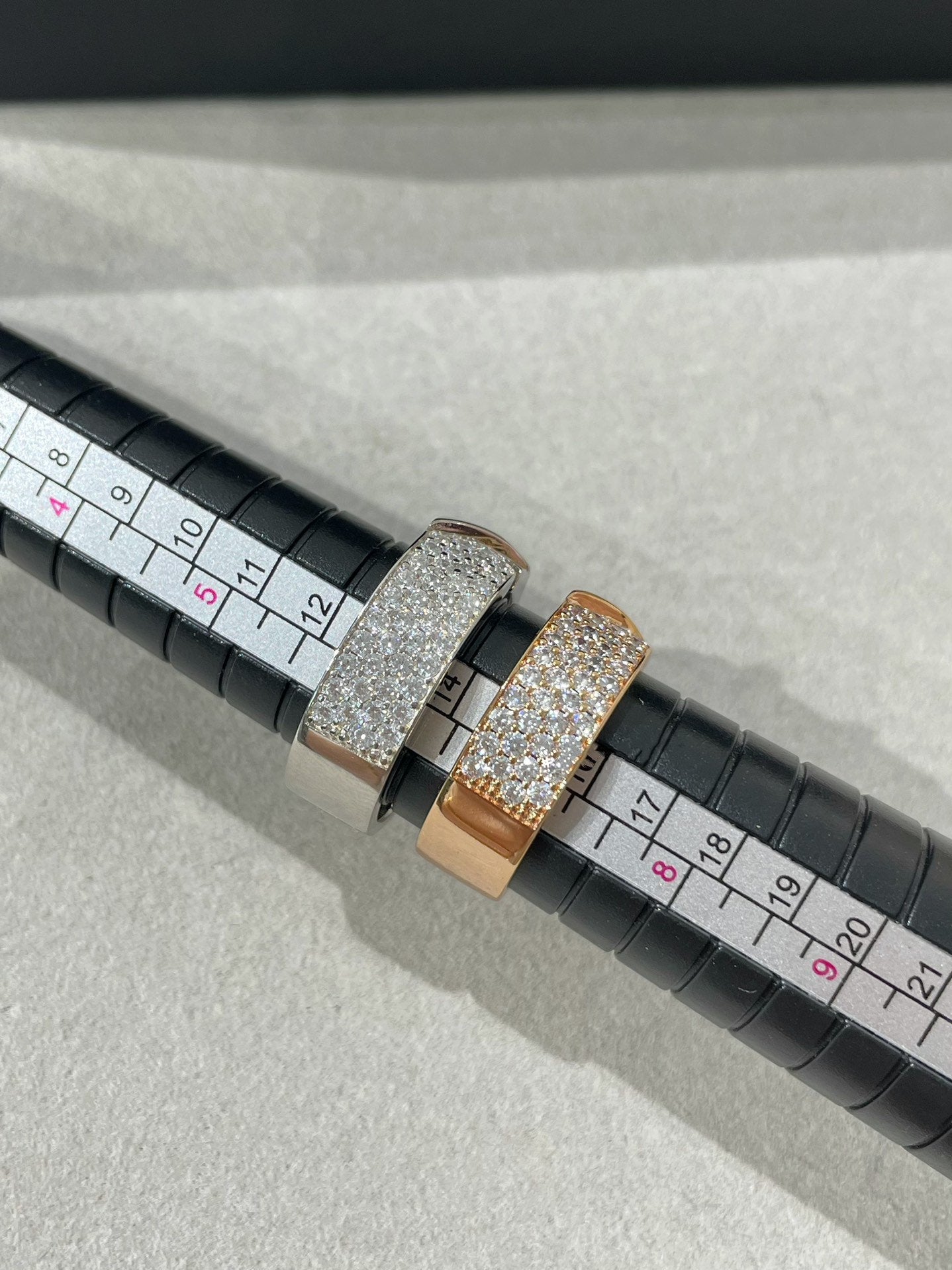[Vellora Opalyn]LIENS EVIDENCE  DIAMOND PAVED RING