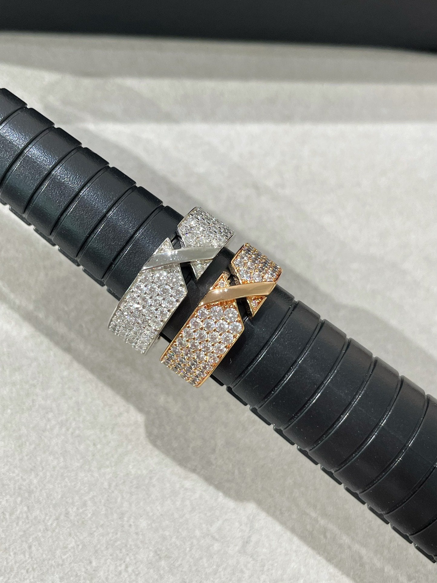 [Vellora Opalyn]LIENS EVIDENCE  DIAMOND PAVED RING