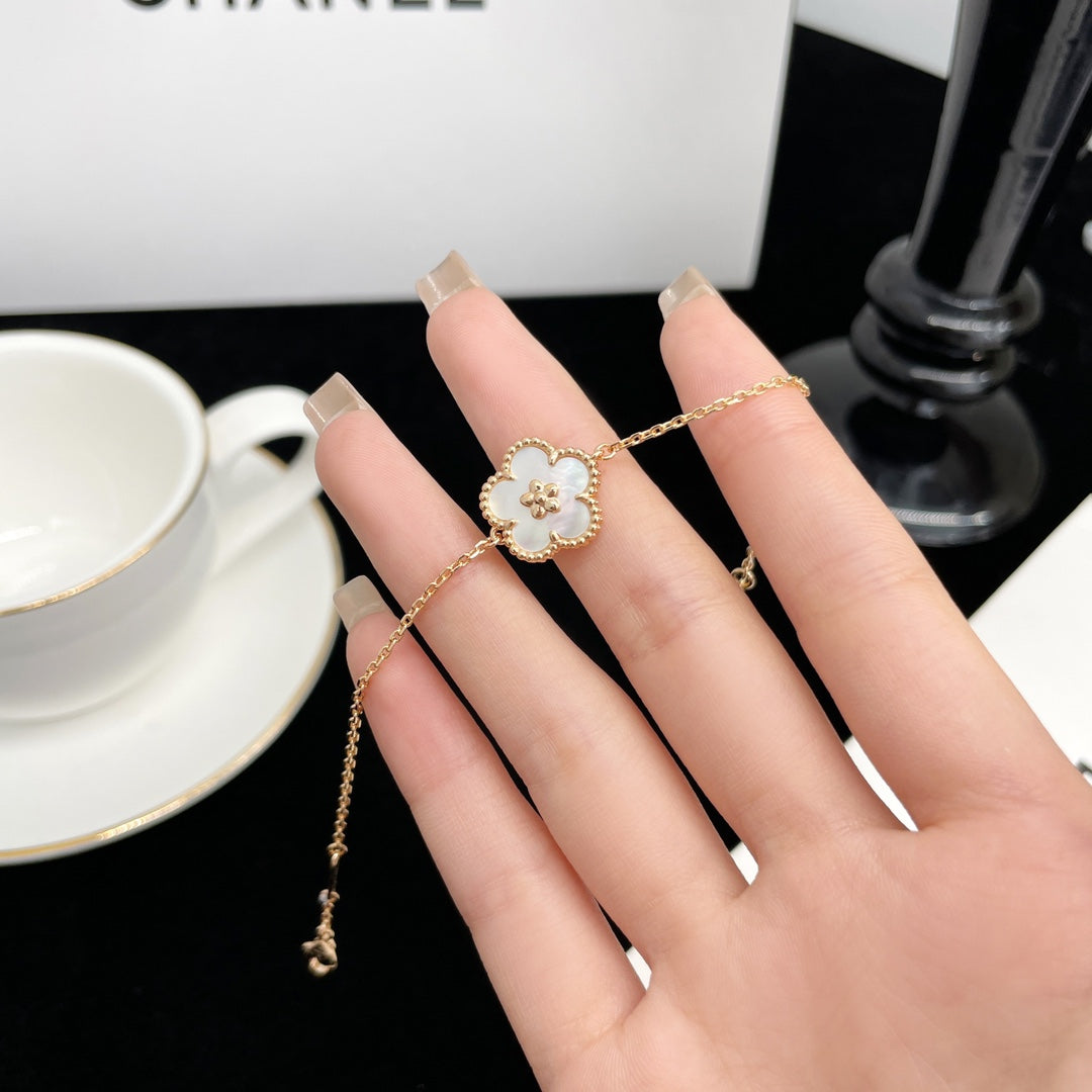 [Vellora Opalyn]LUCKY SPRING ROSE GOLD MOP BRACELET