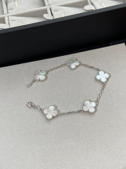 [Vellora Opalyn]CLOVER SILVER MOP 5 MOTIF BRACELET