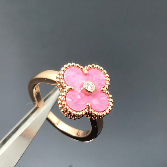 [Vellora Opalyn]CLOVER RHODONITE ROSE GOLD RING