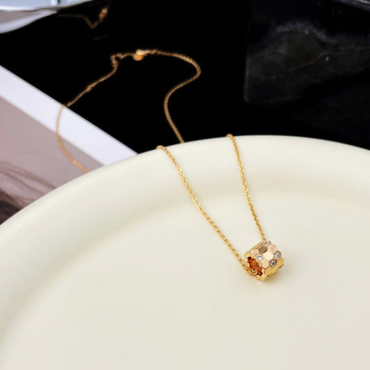 [Vellora Opalyn]BEE MINI PEDANT DIAMOND NECKLACE