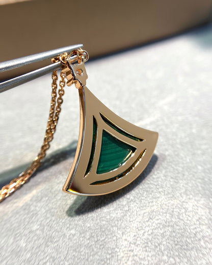 [Vellora Opalyn]DREAM MALACHITE DIAMOND PAVED PINK GOLD NECKLACE