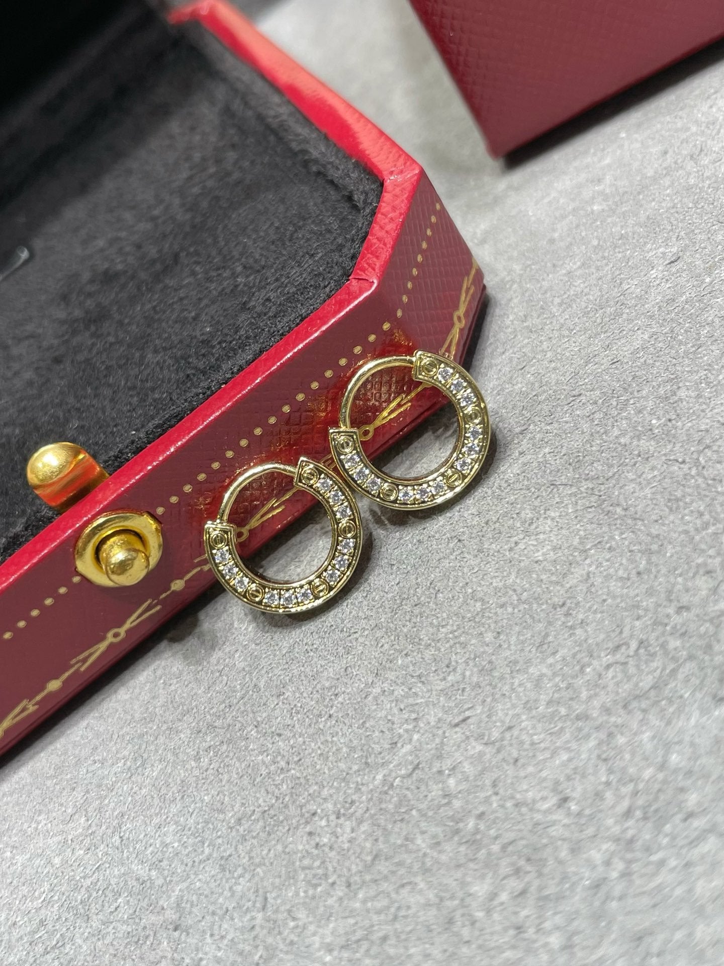 [Vellora Opalyn]LOVE DIAMOND EARRINGS