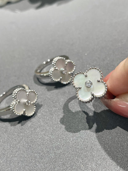 [Vellora Opalyn]CLOVER SILVER MOP DIAMOND RING