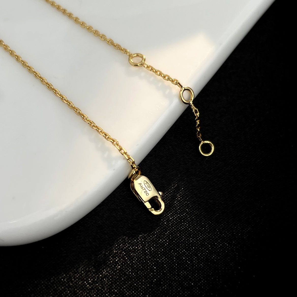 [Vellora Opalyn]FORCE 10 FULL DIAMOND BUCKLE CHAIN LINK MINI MODEL