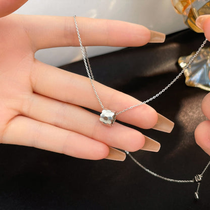 [Vellora Opalyn]BEE MINI NECKLACE